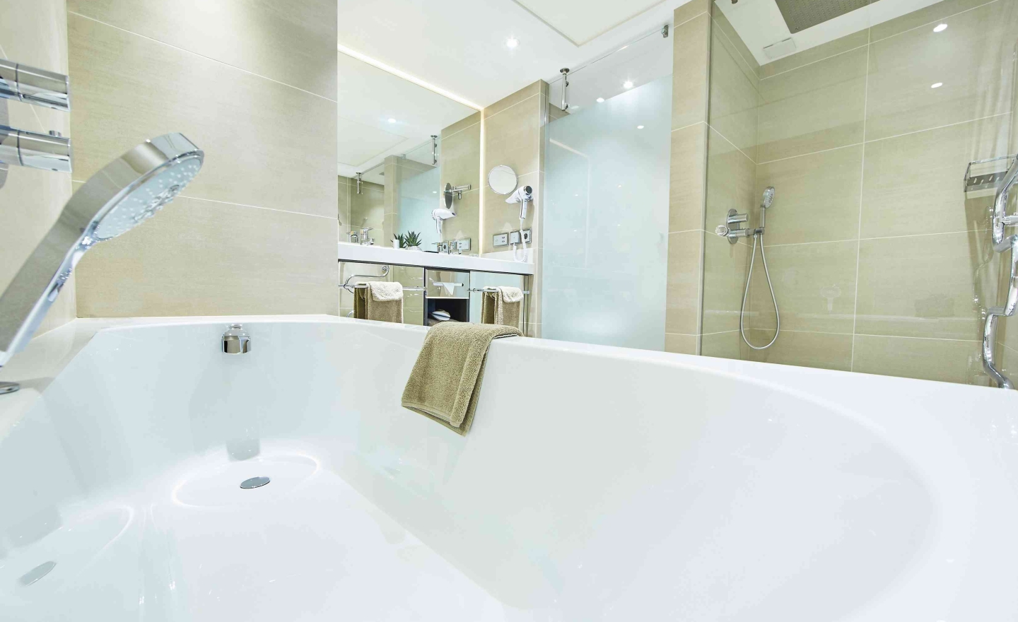 Suite fil de l’eau vue salle de bain