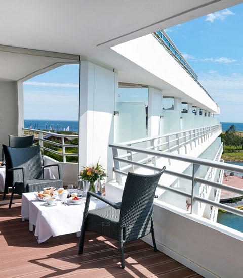 junior terrace suite at Miramar La Cigale