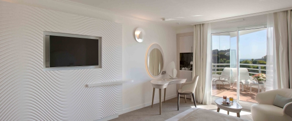 Chambre Terre et Mer hôtel Miramar La Cigale appartement